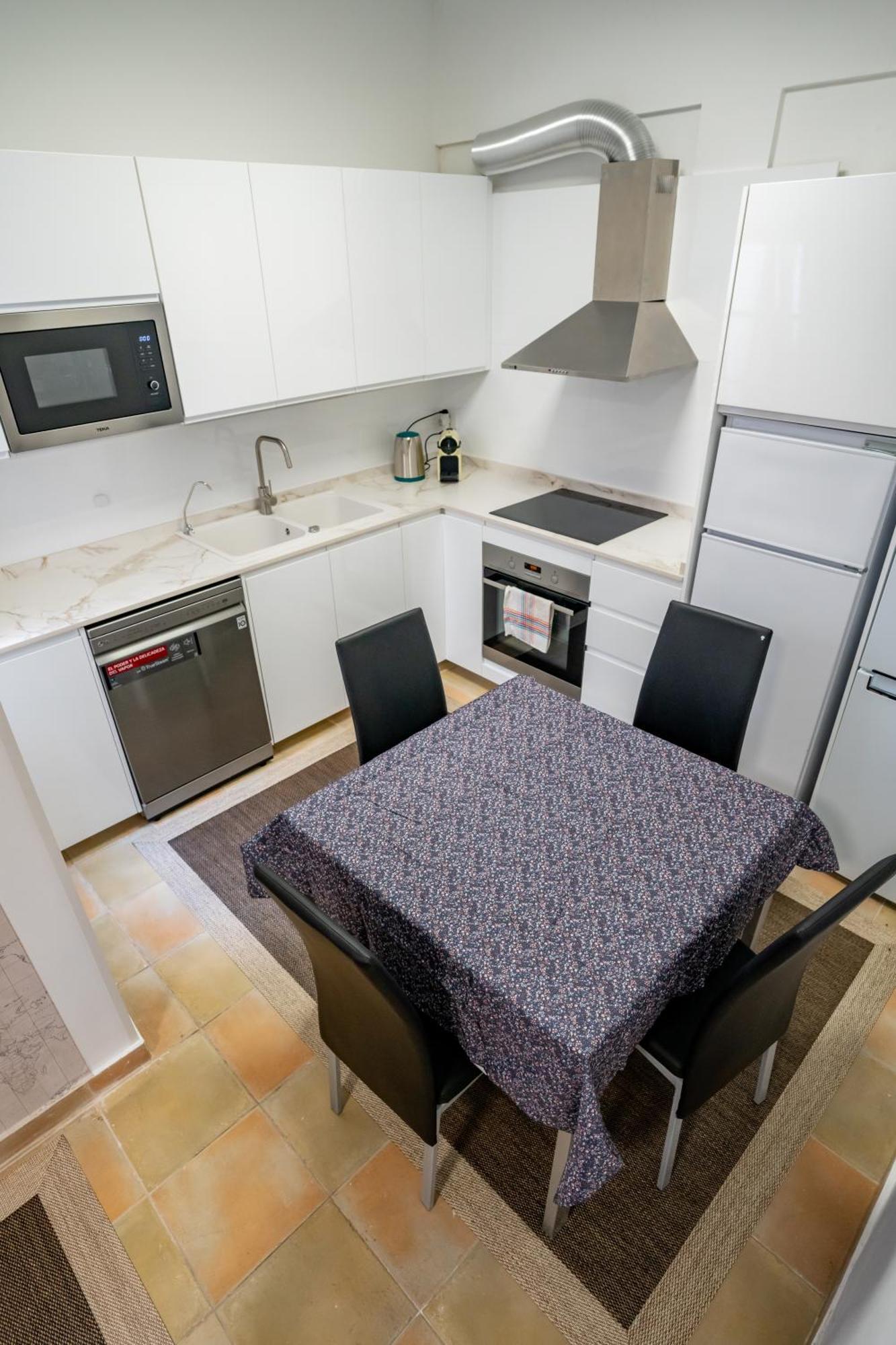 Casa Julio - Alcala Complete Coastal Retreat - Entire Apartment - 3 Min Walk From The Ocean - Shared Entrance With Host Exterior photo
